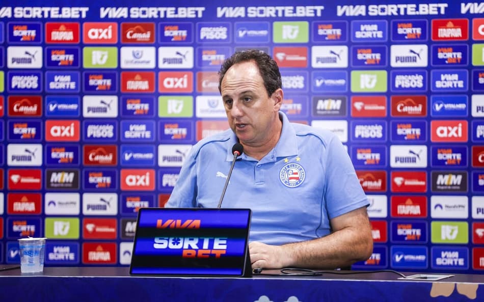 Rogério Ceni em entrevista coletiva após partida contra o Juventude (Foto: Rafael Rodrigues / EC Bahia)
