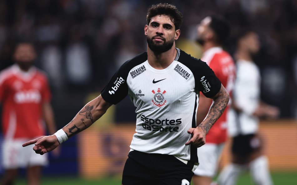 Yuri Alberto comemora gol contra o Inter