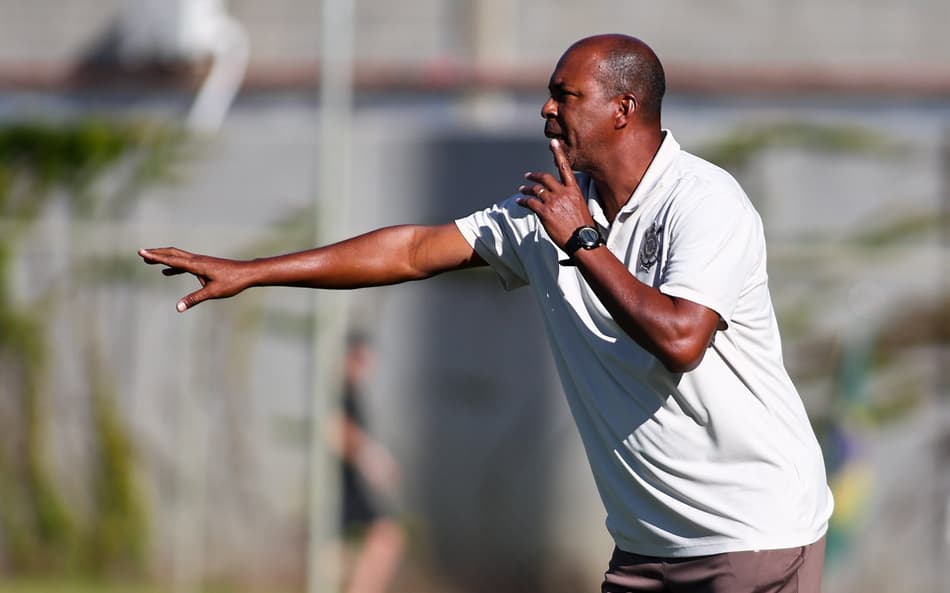 Orlando Ribeiro, técnico o Corinthians (Foto: Rodrigo Gazzanel / Agência Corinthians)