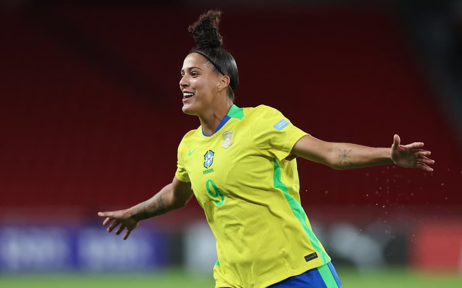 Amanda Gutierres marcou dois gols na vitória do Brasil contra o Uruguai. (Foto: Lívia Villas Boas / CBF)