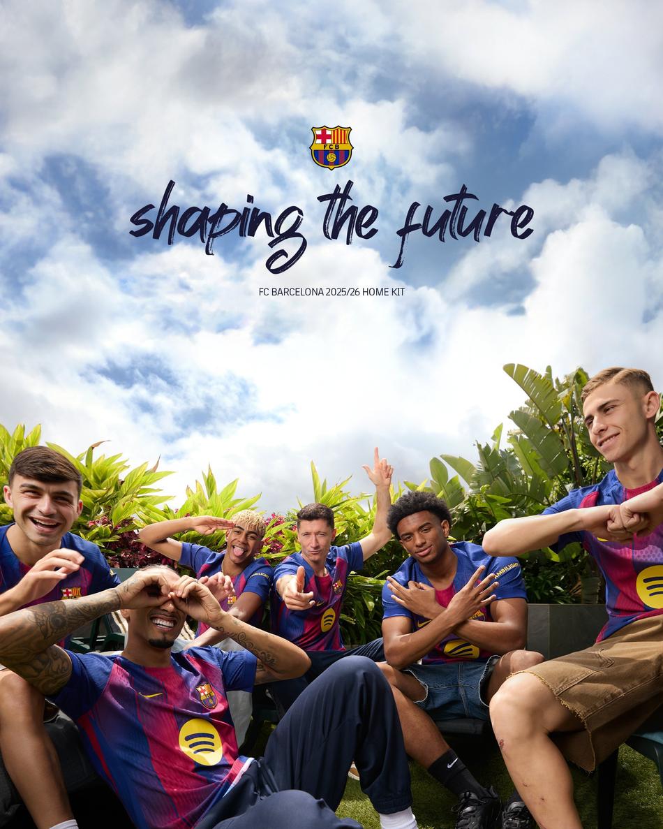 Inusitada! Barcelona lança novo uniforme principal para a próxima temporada