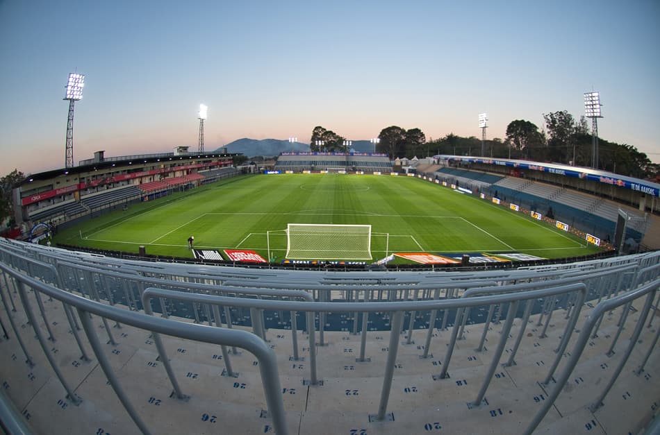 Vista geral do estádio Cícero de Souza Marques antes da partida entre Bragantino e Flamengo