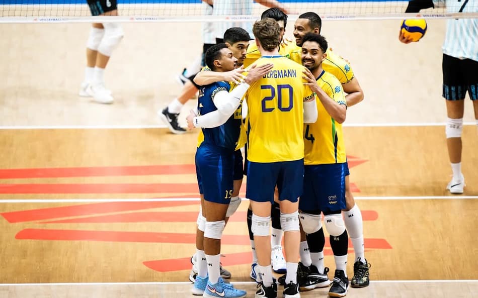 O Brasil venceu a Argentina por 3 sets a 1 pela VNL Masculina (Foto: Divulgação/Volleyball World)