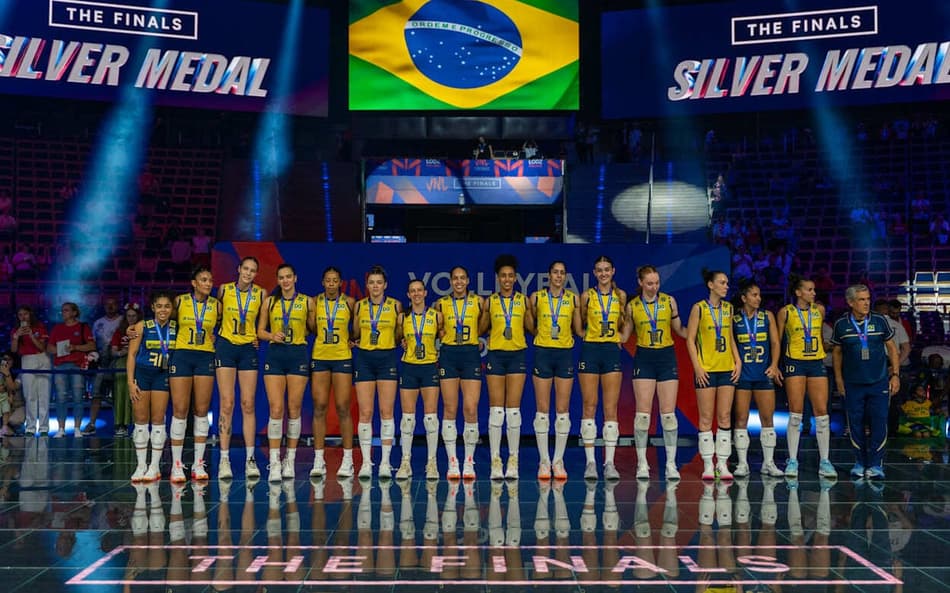 Seleção feminina de vôlei conquista prata na VNL feminina (Foto: Volleyball World)