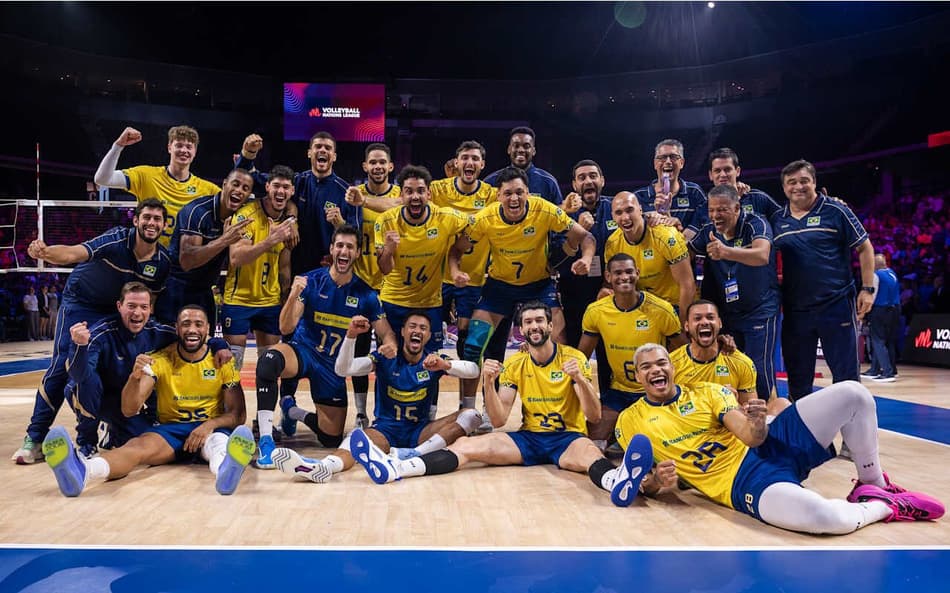 Brasil venceu a Itália por 3 sets a 2 em jogo válido pela segunda etapa da VNL (Foto: Divulgação/Volleyball Wolrd)