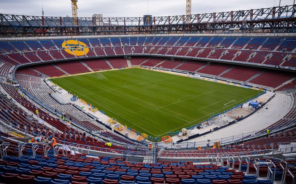 Estágio atual da reforma do Camp Nou Spotify (Foto: Reprodução/Barcelona)