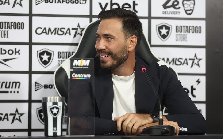 Davide Ancelotti, técnico do Botafogo