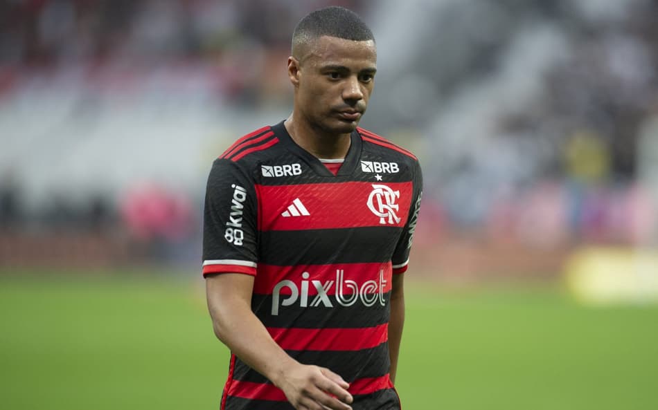 De La Cruz em ação pelo Flamengo contra o Corinthians, na Neo Química Arena, pela Copa do Brasil (Foto: Anderson Romao/AGIF)