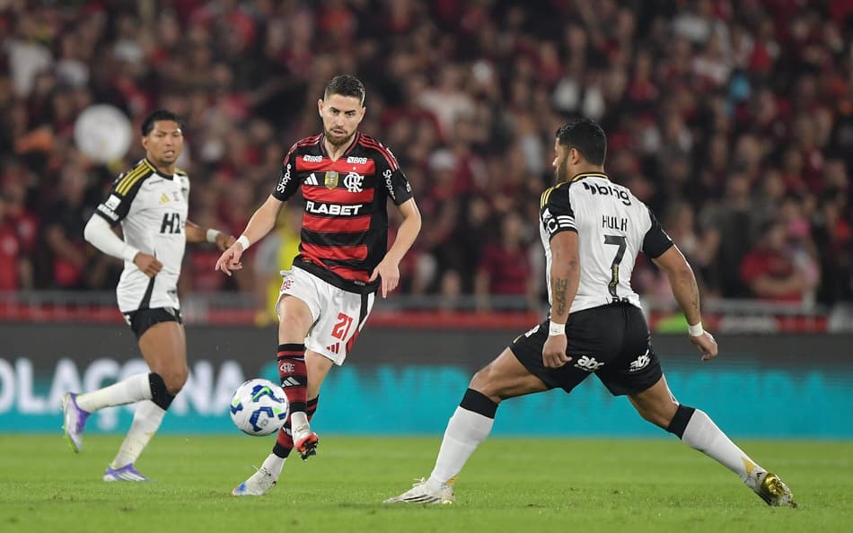Jorginho, do Flamengo, durante partida contra o Atlético-MG