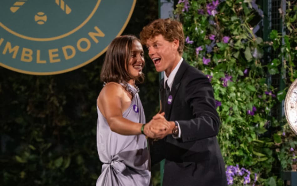 Swiatek e Sinner dançam no Jantar de Gala de Wimbledon (Divulgação)