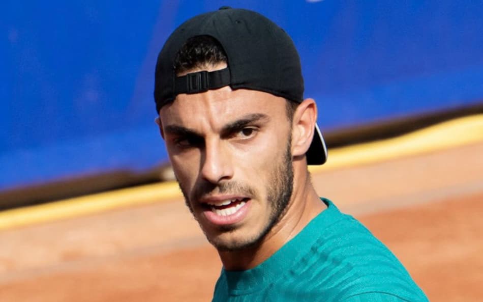 O argentino Francisco Cerundolo está na semifinal em Bastad (Divulgação)