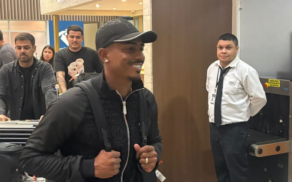 John Kennedy retorna ao Fluminense