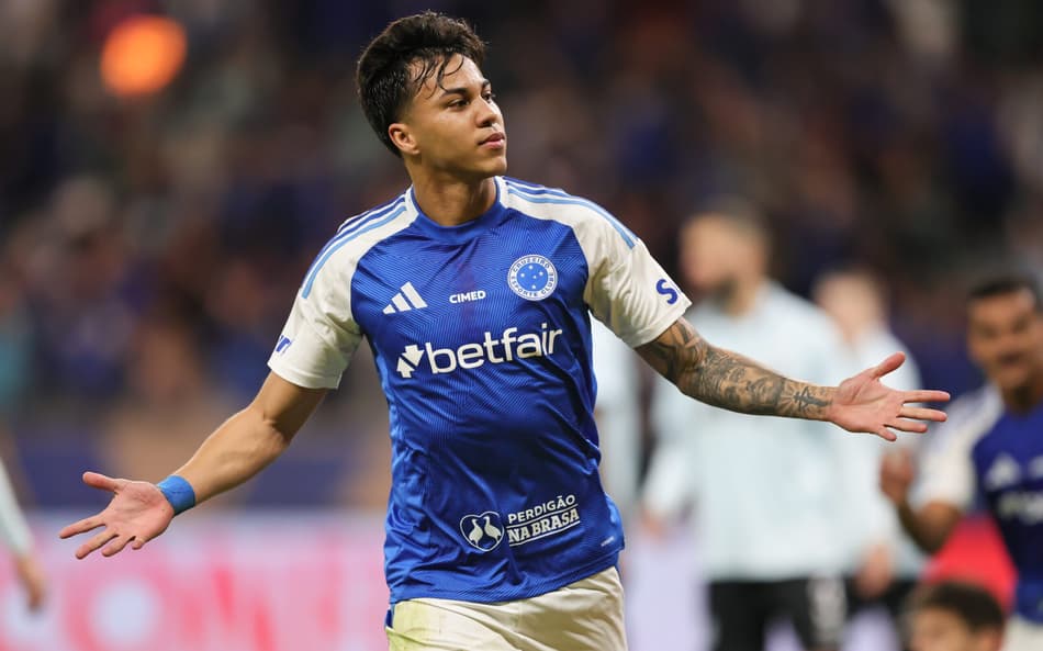 Kaio Jorge comemora gol no jogo do Cruzeiro contra o Grêmio