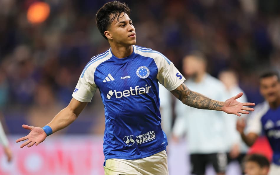 Kaio Jorge comemora gol no jogo do Cruzeiro contra o Grêmio