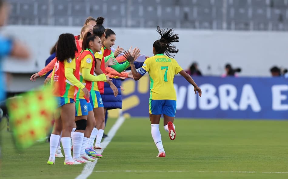 Brasil venceu Bolívia por 6 a 0 com três gols de Kerolin. (Foto: Lívia Villas Boas/ CBF)