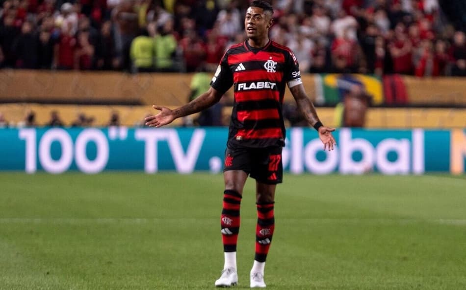 Flamengo's Bruno Henrique reacts during the Club World Cup group D soccer match between Flamengo and Esperance de Tunis in Philadelphia, Monday, June 16, 2025. (AP Photo/Chris Szagola)