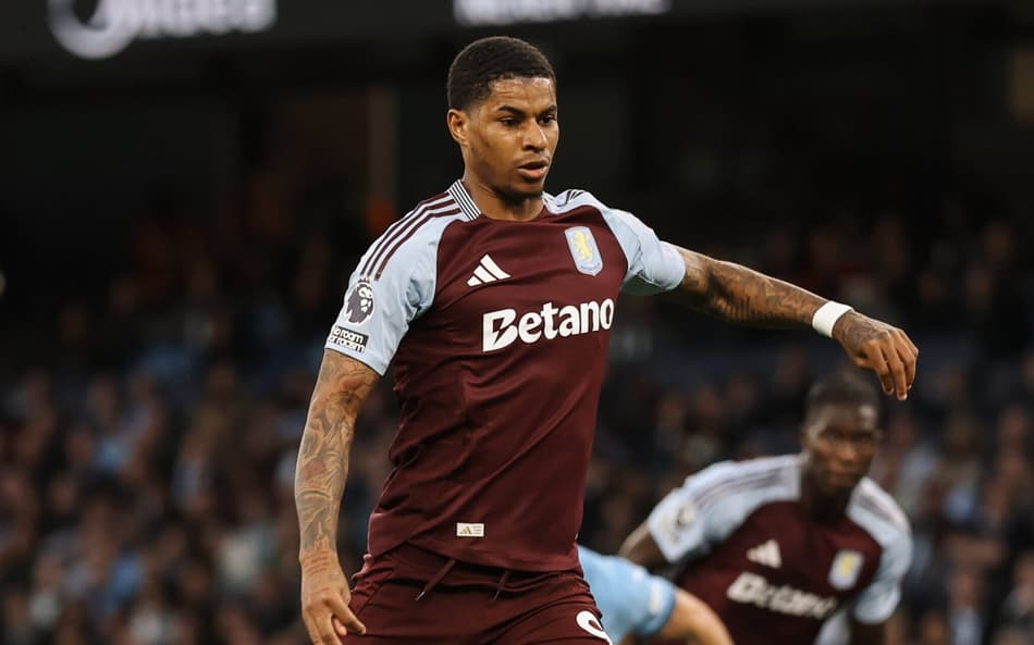 Marcus Rashford pelo Aston Villa