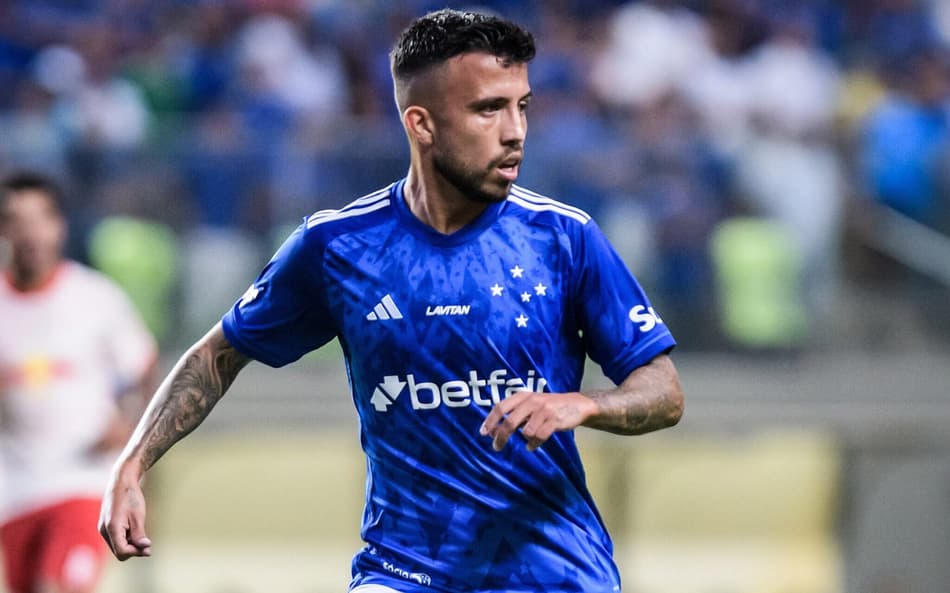 Matheus Henrique buscsa titularidade no Cruzeiro - Foto: Gustavo Aleixo/Cruzeiro