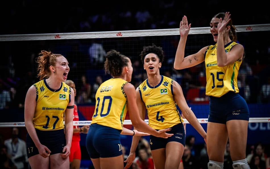 A vitória brasileira sobre a Turquia na VNL foi por 3 sets a 1 (Divulgação / VNL)