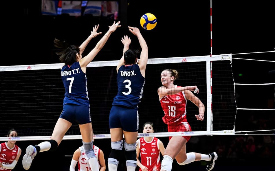 Polônia e China na primeira semana da VNL feminina 2025 (Foto: VNL)