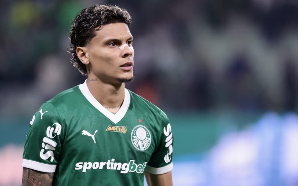 Richard Ríos, volante do Palmeiras, no jogo contra o Mirassol