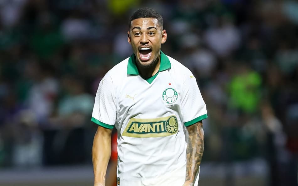 Jogos de hoje: Riquelme Fillipi, do Palmeiras, em ação pela Copinha (Foto: Marco Miatelo/AGIF)