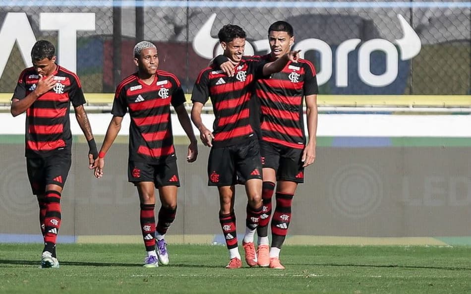 Sub-20 do Flamengo em amistoso contra o Bayer Leverkusen (Foto; Gilvan de Souza / Flamengo)