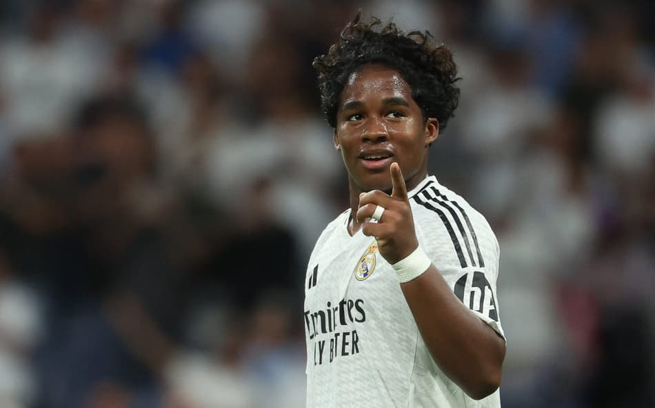 Endrick comemora gol pelo Real Madrid na Champions League (Foto: Pierre-Philippe Marcou/AFP)