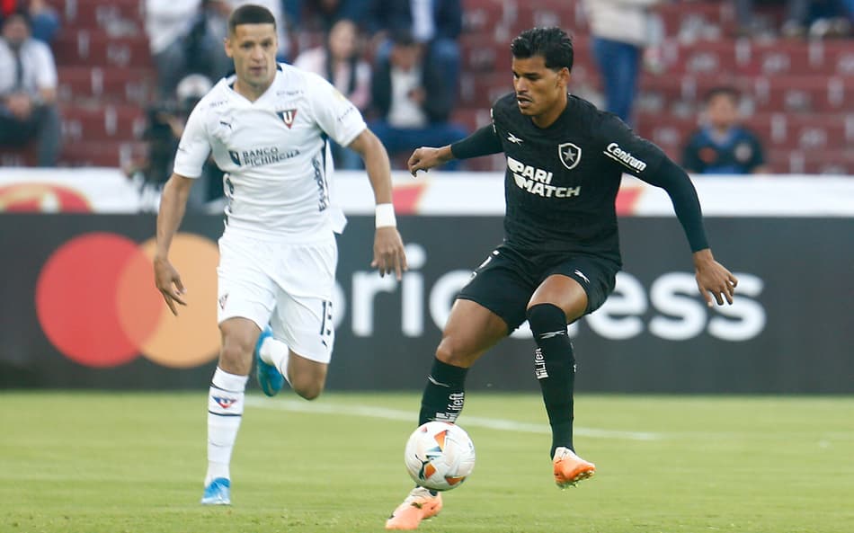 LDU x Botafogo - Danilo Barbosa