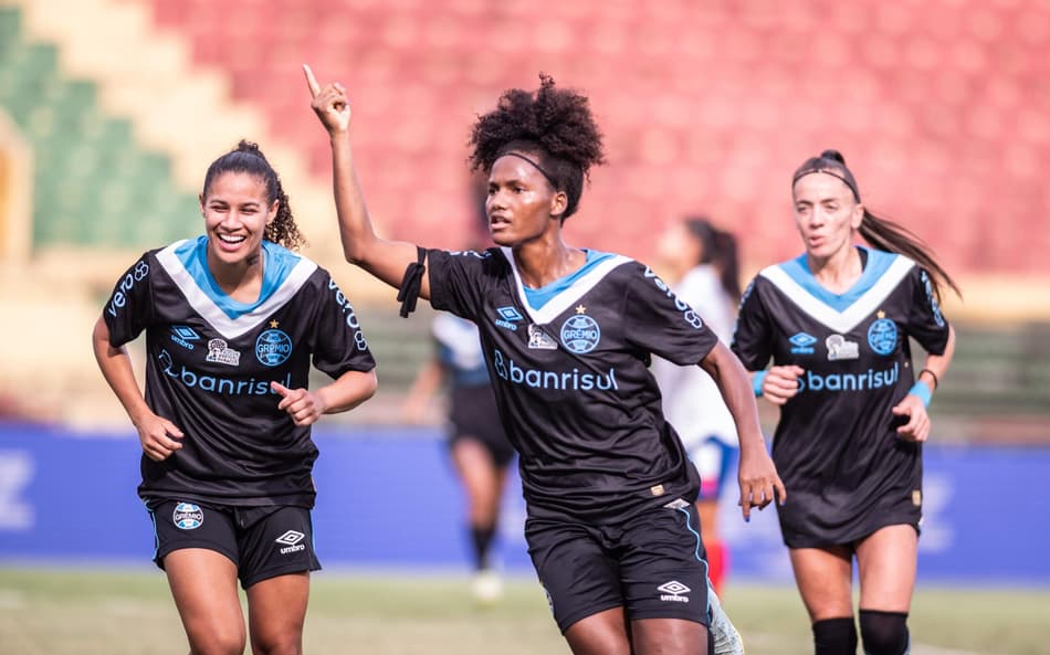Grêmio bate o Bahia nos pênaltis e vence a Ladies Cup (Foto: Guilherme Veiga / Brasil Ladies Cup)
