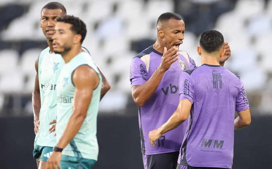 Botafogo e Cruzeiro fizeram jogo-treino antes do Brasileirão (Foto: Vítor Silva/Botafogo)
