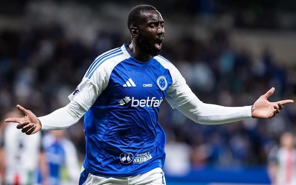 Bolasie fez o gol de empate do Cruzeiro contra o Palestino (Foto: Gustavo Aleixo/Cruzeiro)