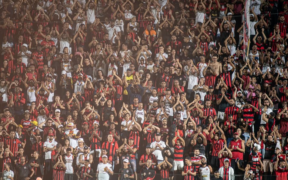Torcida do Vitória no Barradão (Foto: Victor Ferreira / EC Vitória)