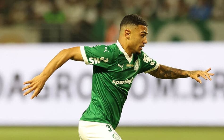 Riquelme, atacante do Palmeiras