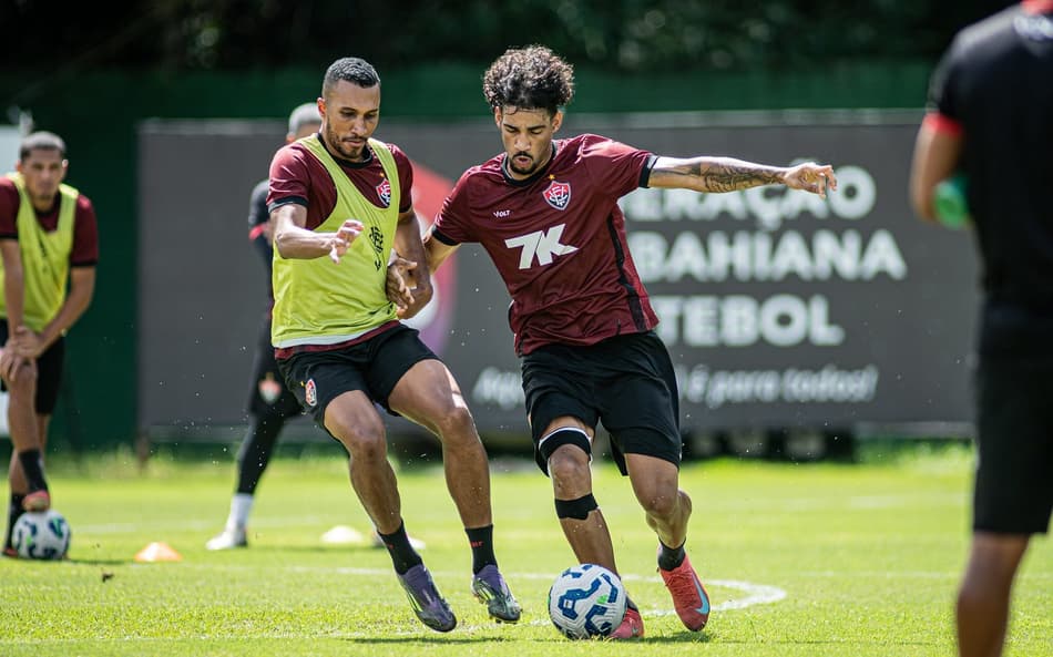 Fabri e Lucas Braga em treino do Vitória (Foto: Victor Ferreira / EC Vitória)