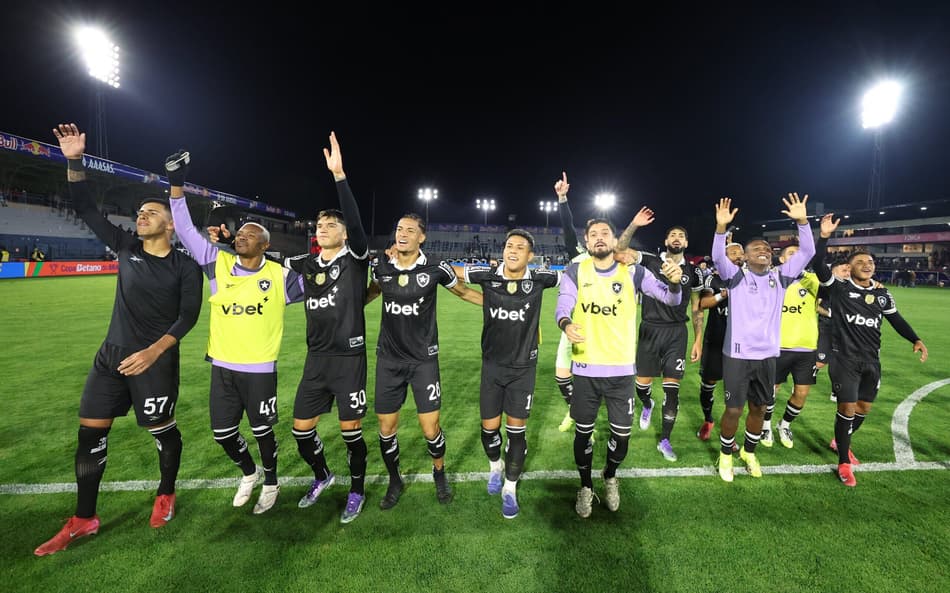 Festa dos jogadores do Botafogo após classificação na Copa do Brasil (Foto: Vítor Silva/Botafogo)