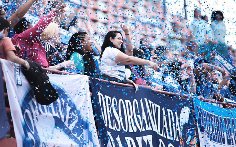Torcida do Cruzeiro Feminino (Foto: Gustavo Martins/Cruzeiro)