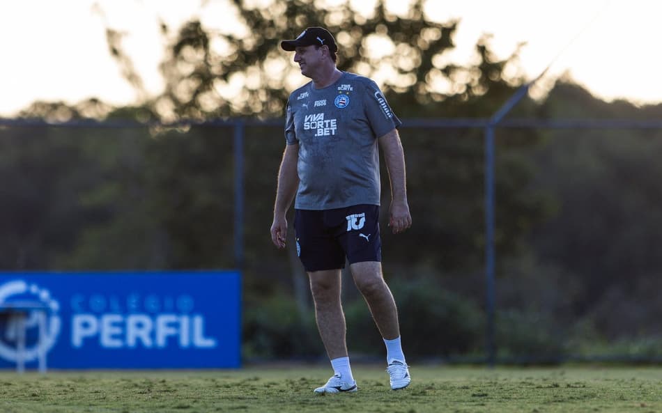 Rogério Ceni comanda último treino do Bahia antes de enfrentar o Fluminense (Foto: Rafael Rodrigues / EC Bahia)