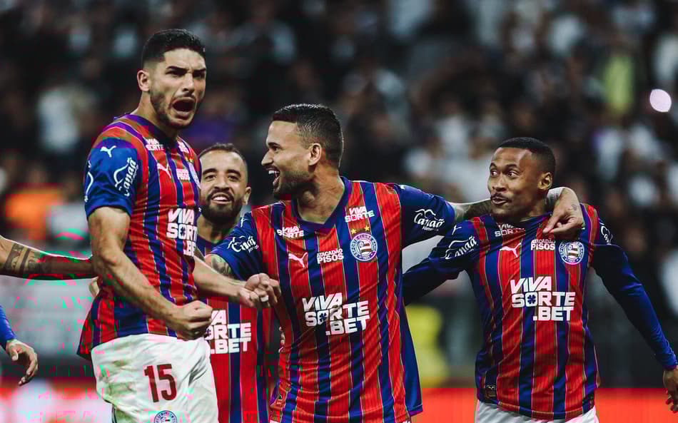 Jogadores do Bahia comemoram gol em Itaquera (Foto: Letícia Martins/EC Bahia)