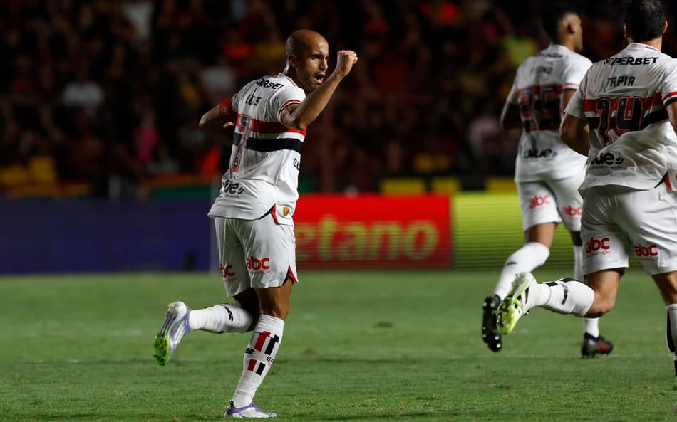 Lucas Moura atacante São Paulo