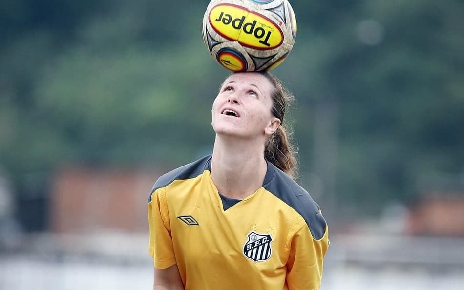 Suzana Agostini marcou 78 gols com a camisa do Santos (Foto: Pedro Ernesto Guerra Azevedo/ Santos FC)