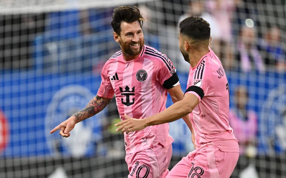 Messi comemora gol pelo Inter Miami (Foto: Minas Panagiotakis / GETTY IMAGES NORTH AMERICA / Getty Images via AFP)