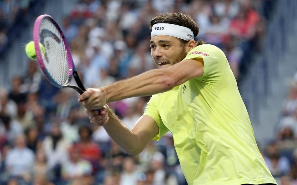 O americano Taylor Fritz na vitória sobre o russo Andrey Rublev em Toronto (Foto: Matthew Stockman/AFP)