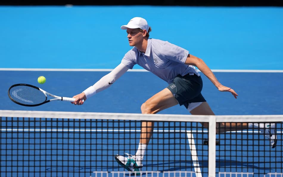 Jannik Sinner na vitória sobre o francês Térence Atmane em Cincinnati (Foto: Dylan Buell/AFP)