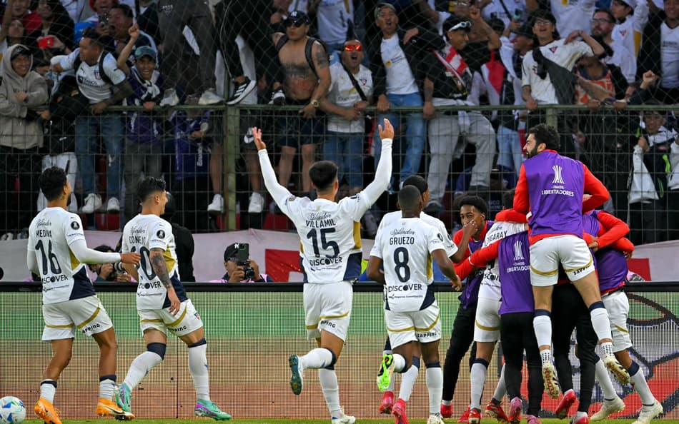LDU irá enfrentar o São Paulo na Libertadores (Foto: Rodrigo Buendia/AFP)