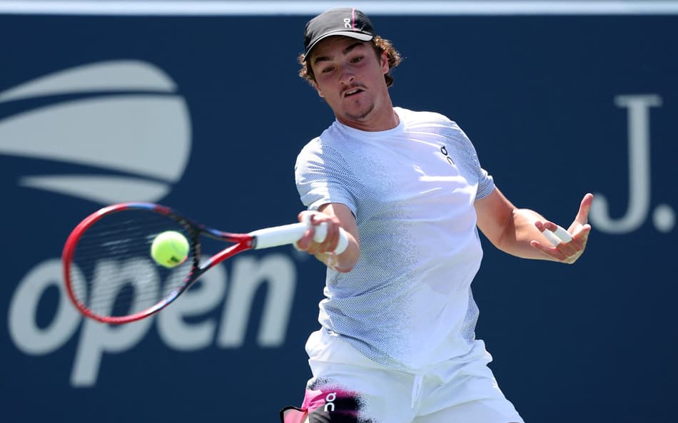 João Fonseca na vitória na estreia do US Open (Foto: Al Bello/Getty Images/AFP )