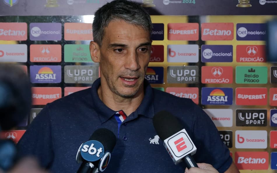 Vojvoda já está no Brasil para treinar o Santos (Foto: Rafael Vieira/AGIF)