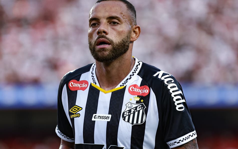 Guilherme não enfrenta o Bahia (Foto: Fabio Giannelli/AGIF)