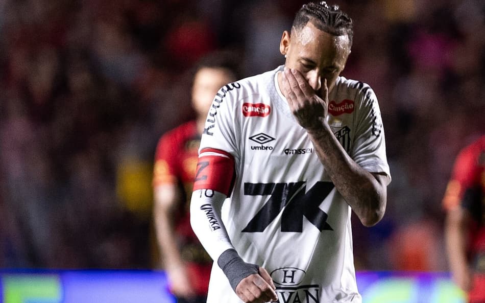 Santos de Neymar ficou no empate com o Sport (Foto: Rafael Vieira/AGIF)