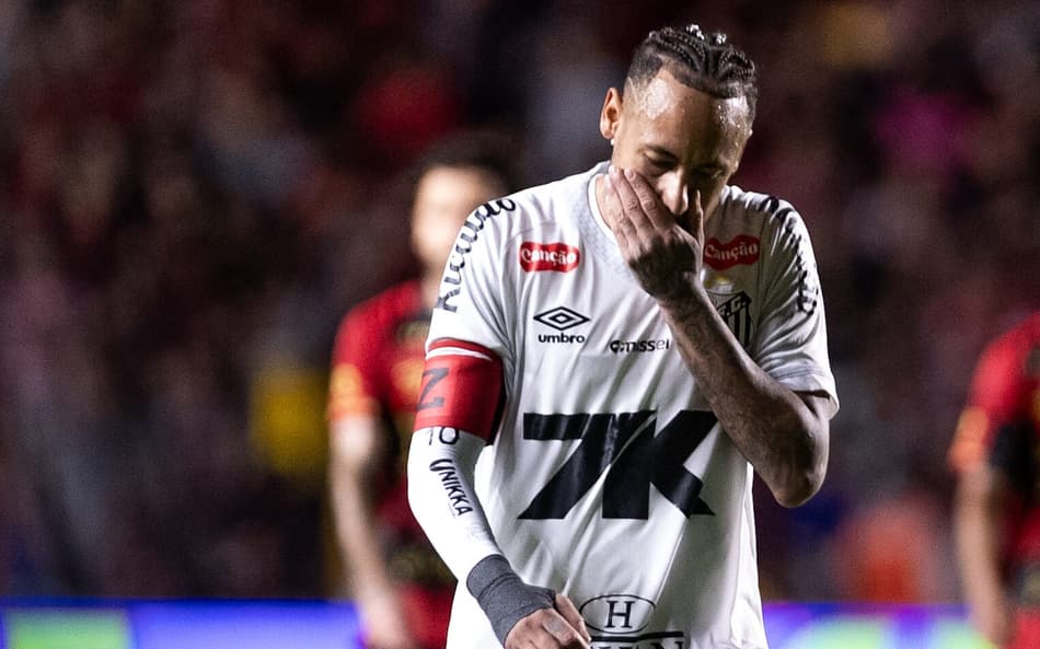 Santos de Neymar ficou no empate com o Sport (Foto: Rafael Vieira/AGIF)